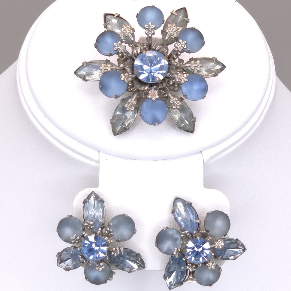 Matching Beau Jewels Brooch & Clip On Earrings Set Frosted Blue Silver Flower